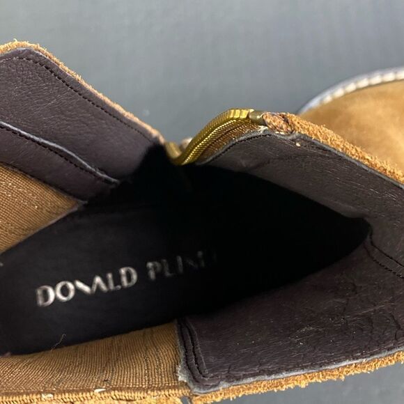 Donald Pliner Women MAI Saddle Bootie shoes size 8 - Picture 10 of 11